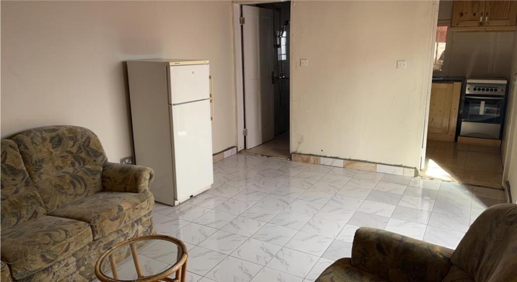 Coco Island Hotel Banjul Buitenkant foto