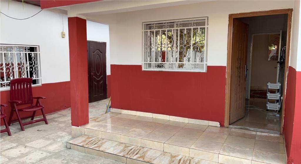 Coco Island Hotel Banjul Buitenkant foto