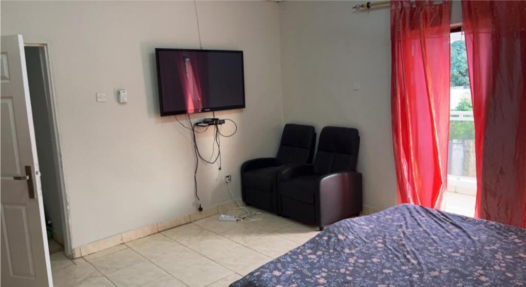 Coco Island Hotel Banjul Buitenkant foto