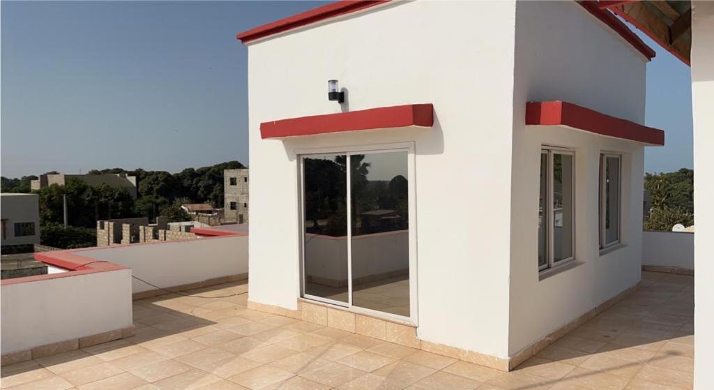 Coco Island Hotel Banjul Buitenkant foto