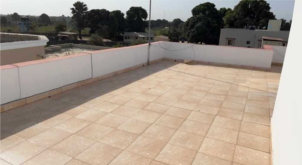 Coco Island Hotel Banjul Buitenkant foto